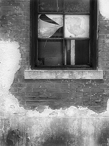 RMKnapik_20040229_022_bw